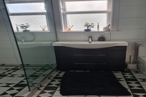 Photo of property in 45 Cologne Street, Martinborough, 5711