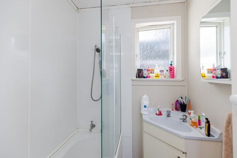 Photo of property in 24 Manapouri Place, Glenview, Hamilton, 3206