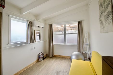 Photo of property in 62 Tudor Road, Henderson, Auckland, 0610