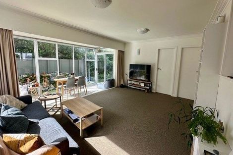 Photo of property in 4/23 Craig Road, Milford, Auckland, 0620