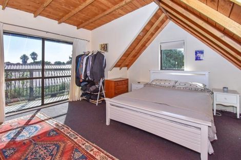 Photo of property in 4 Millen Place, Clarks Beach, 2122