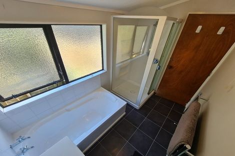 Photo of property in 10 Flinders Place, Johnsonville, Wellington, 6037