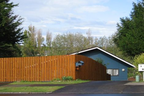 Photo of property in 16 Regia Close, Half Moon Bay, Auckland, 2012
