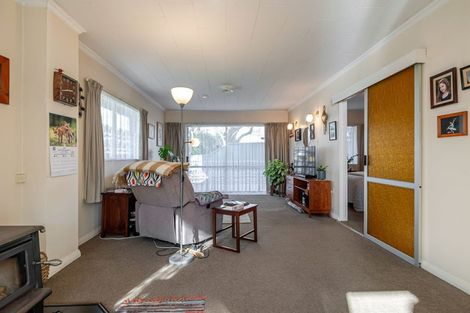 Photo of property in 6 Drury Street, Cloverlea, Palmerston North, 4412