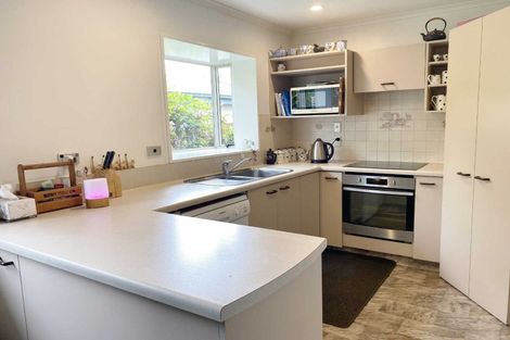 Photo of property in 2/58b Daniels Road, Redwood, Christchurch, 8051