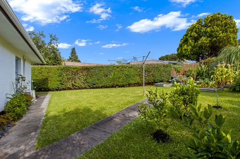 Photo of property in 1/15 Trojan Crescent, New Lynn, Auckland, 0600