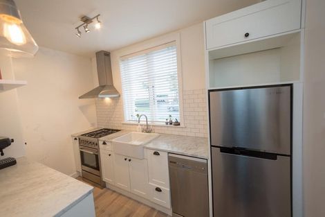 Photo of property in 4/2 Herne Bay Road, Herne Bay, Auckland, 1011