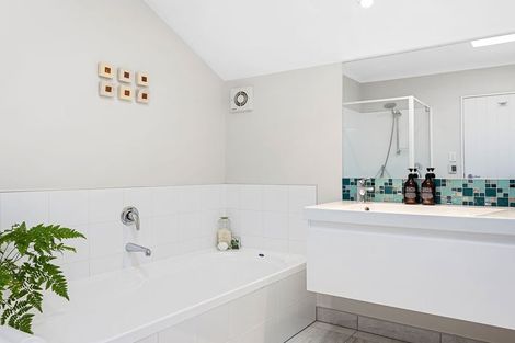 Photo of property in 2 Richard Seddon Drive, Northwood, Christchurch, 8051