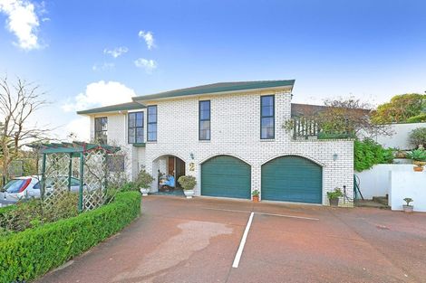 Photo of property in 2 Annalong Road, Dannemora, Auckland, 2016