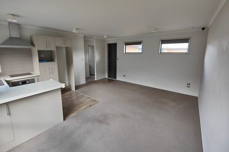 Photo of property in 5/102 Old Farm Road, Hamilton East, Hamilton, 3216