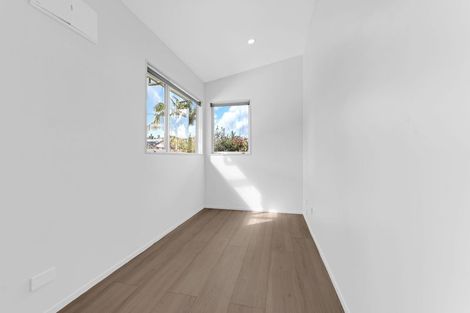 Photo of property in 25 Mccullough Avenue, Papatoetoe, Auckland, 2025