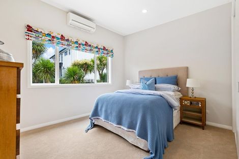Photo of property in 14 Remuremu Street, Long Bay, Auckland, 0630