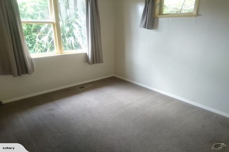 Photo of property in 75 Salford Street, Newlands, Wellington, 6037