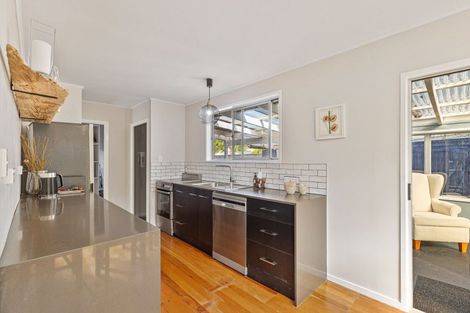 Photo of property in 6 Coey Place, Glen Eden, Auckland, 0602