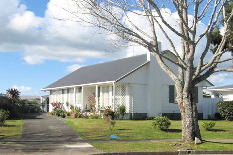 Photo of property in 35 Beazley Crescent, Tikipunga, Whangarei, 0112