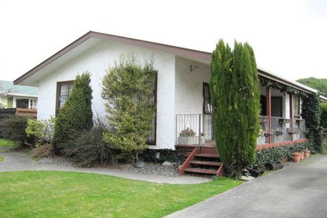 Photo of property in 9 Trelawney Road, Wainuiomata, Lower Hutt, 5014