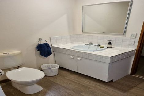 Photo of property in 10 Swadel Way, Karori, Wellington, 6012