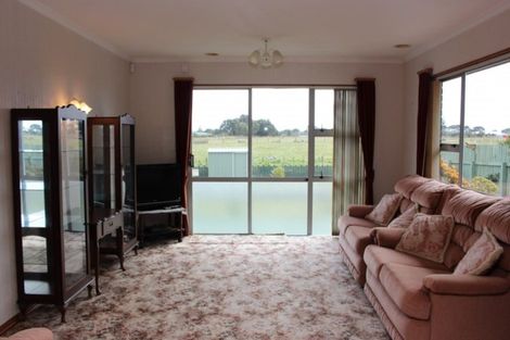 Photo of property in 11 Ponderosa Place, Opunake, 4616