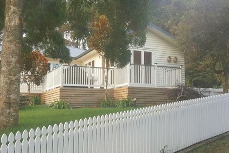 Photo of property in 603 Peak Road, Helensville, 0875