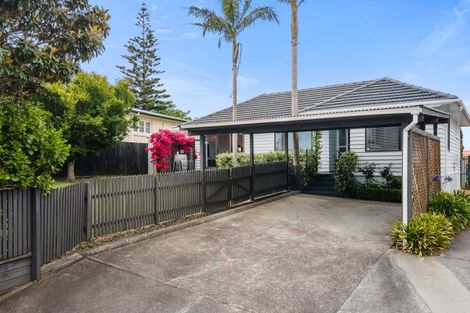 Photo of property in 1/72 Drake Street, Howick, Auckland, 2014
