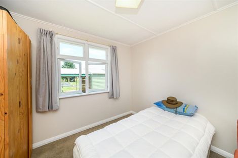 Photo of property in 25 Flower Street, Bulls, 4818