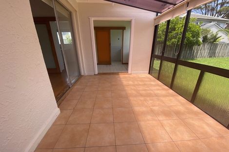 Photo of property in 22 Niccol Avenue, Narrow Neck, Auckland, 0624