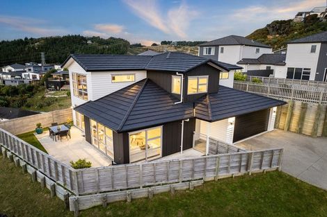 Photo of property in 174 Navigation Drive, Whitby, Porirua, 5024