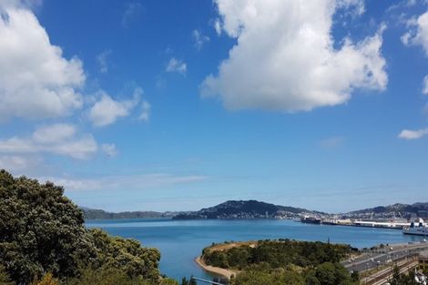 Photo of property in 6 Satchell Way, Kaiwharawhara, Wellington, 6035