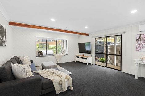 Photo of property in 1/117 Daffodil Street, Titirangi, Auckland, 0604