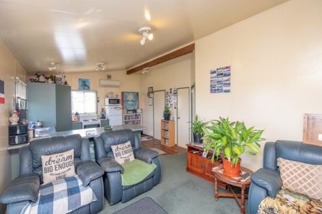 Photo of property in 1 Tauhuri Street, Manaia, 4678