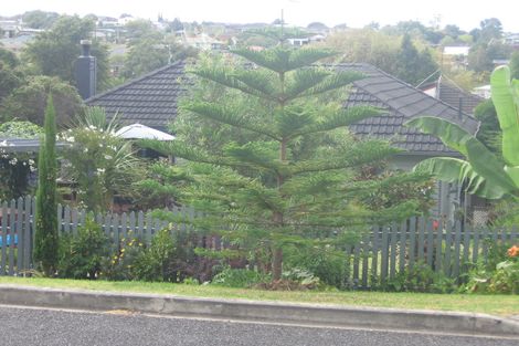 Photo of property in 1/43a Corunna Road, Milford, Auckland, 0620