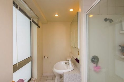 Photo of property in Terrace Heights Apartments, 5f/163 The Terrace, Wellington Central, Wellington, 6011