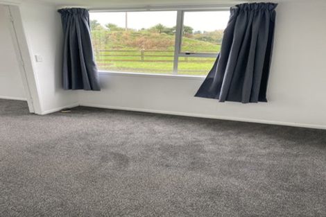 Photo of property in 175 Derham Road, Te Horo, Otaki, 5581