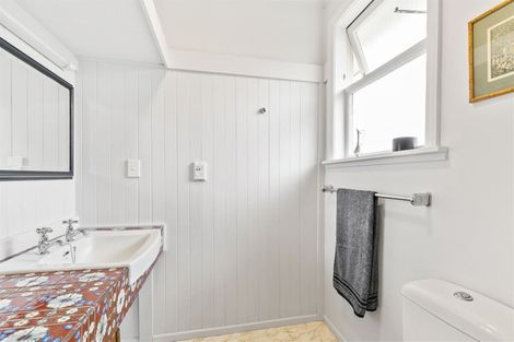 Photo of property in 59 Jubilee Road, Khandallah, Wellington, 6035