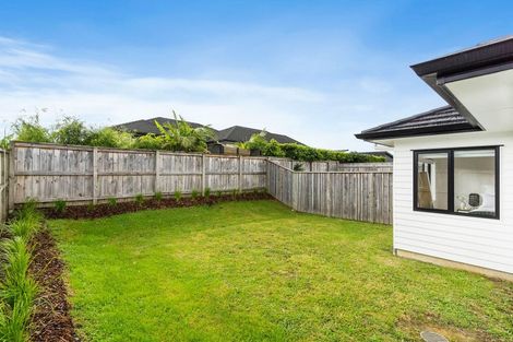 Photo of property in 3 Tilly Lane, Huapai, Kumeu, 0810