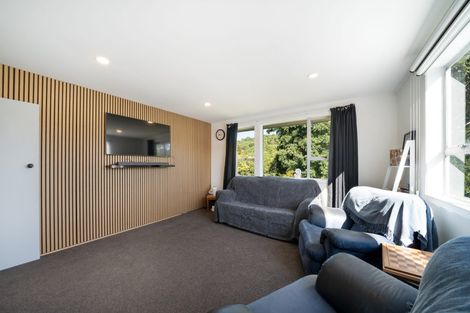 Photo of property in 33 Waihemo Street, Waitangirua, Porirua, 5024