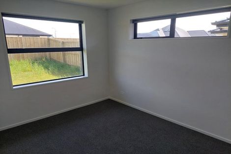 Photo of property in 30 Eileen Way, Rolleston, 7615