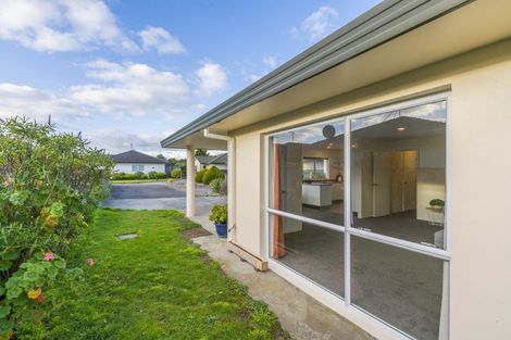 Photo of property in 4e Cedar Drive, Paraparaumu Beach, Paraparaumu, 5032
