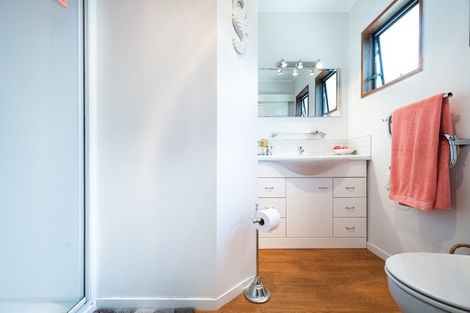 Photo of property in 1069 Scenic Drive North, Swanson, Auckland, 0816