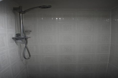 Photo of property in 12 Camelot Place, Glenfield, Auckland, 0629