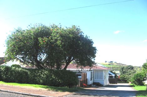 Photo of property in 2b Johnston Road, Mount Wellington, Auckland, 1060
