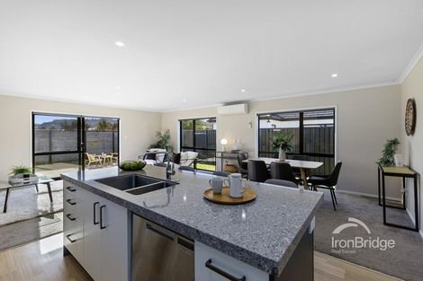 Photo of property in 40 Te Kaeaea Crescent, Wallaceville, Upper Hutt, 5018