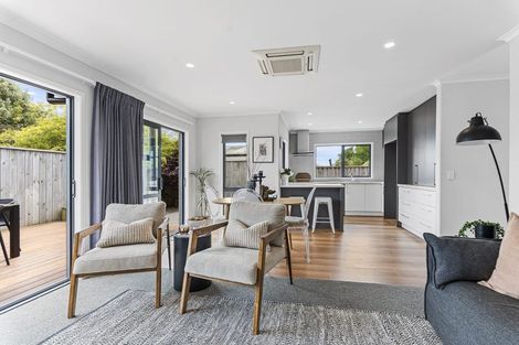 Photo of property in 25b Karaka Street, Merrilands, New Plymouth, 4312