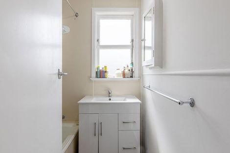 Photo of property in 6 Rangipoia Place, Turangi, 3334