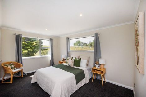 Photo of property in 7 Tower Place, Fitzherbert, Palmerston North, 4410