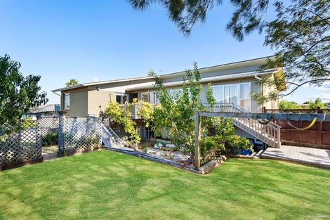 Photo of property in 86 Glamorgan Drive, Torbay, Auckland, 0630