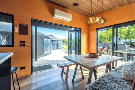 Photo of property in 7 Brown Road, Onetangi, Waiheke Island, 1081