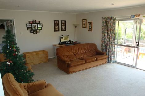 Photo of property in 30 Staithes Drive North, Whitby, Porirua, 5024