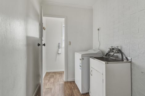 Photo of property in 8 Helensbrook Road, Milton, 9220