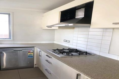 Photo of property in 71 Fields Parade, Oteha, Auckland, 0632